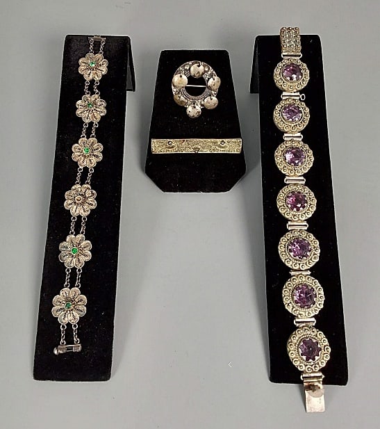 Group of Silver Tone and Sterling Jewelry (1 of 16)