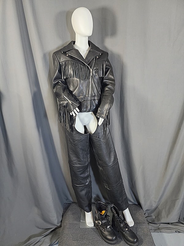 Leather Ladies Harley Davidson Jacket, Chaps, Boots (1 of 20)