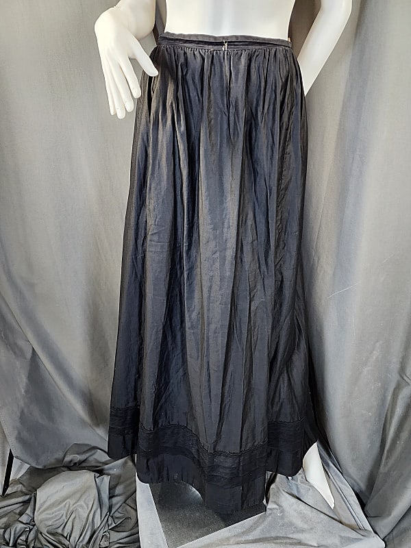 Antique Victorian Skirt (1 of 10)
