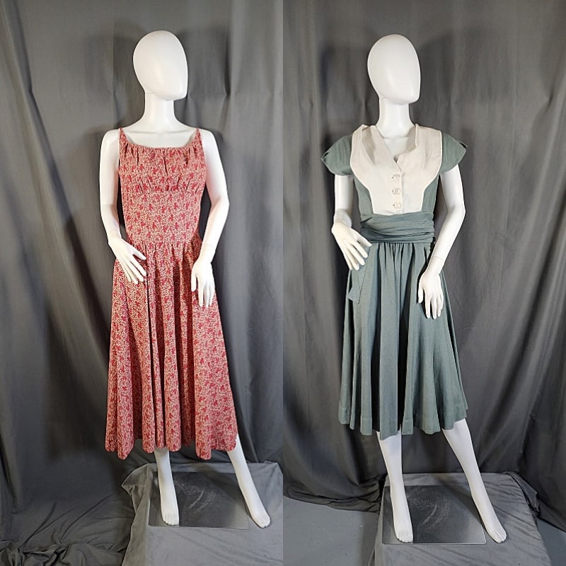2 Vintage Ladies Dresses (1 of 18)