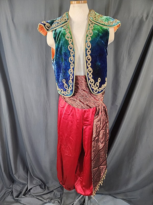 NYC Theater Opera Mens Arabian Costume (1 of 9)