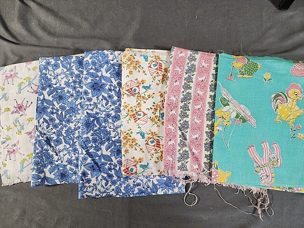 Group of 6 Vintage Printed Feedsacks-Animals (1 of 17)