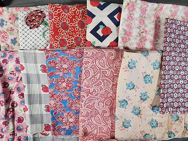 Group of 11 Vintage Printed Feedsacks- Florals and Fruits (1 of 17)