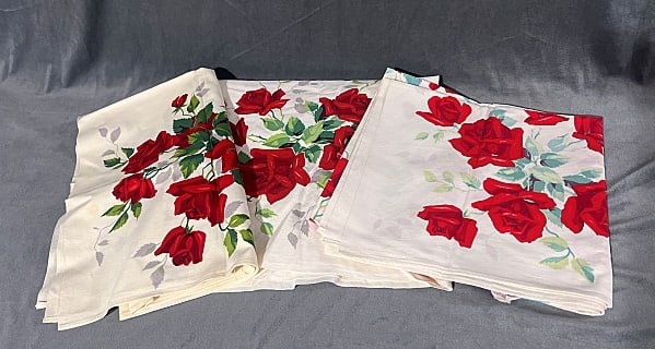 3 Vintage Printed Tablecloths - Wilendur Red Roses (1 of 19)