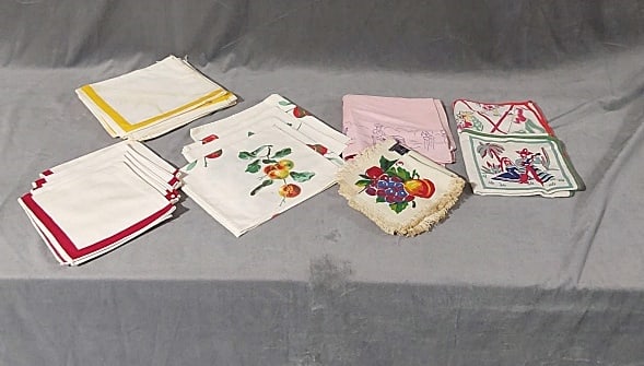 Vintage Printed Napkins and Dish Towels (1 of 18)