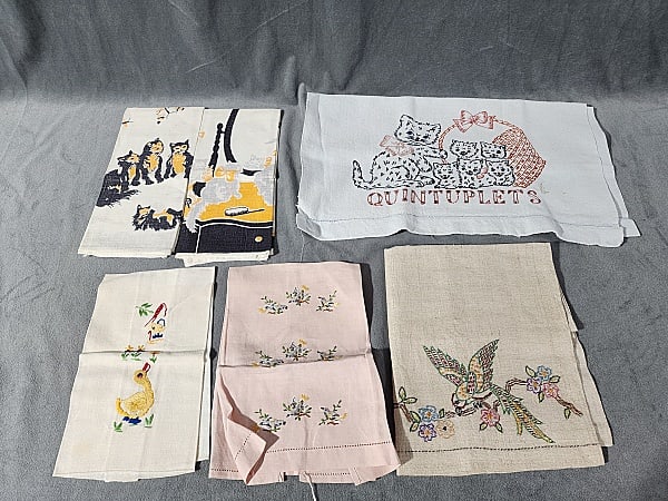 6 Vintage Towels - Cats and Birds: 6 vintage towels including Quintuplets Kittens and Mama Cat; Pair of Printed Cat Towels; a hand embroidered towels with parrots, a hand embroidered towel with a duck; and hand embroidered towels with 