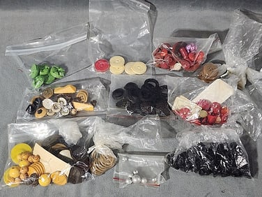 285 Vintage and Antique Buttons