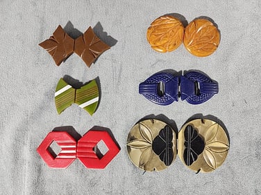 6 Vintage Art Deco Buckles-Bakelite
