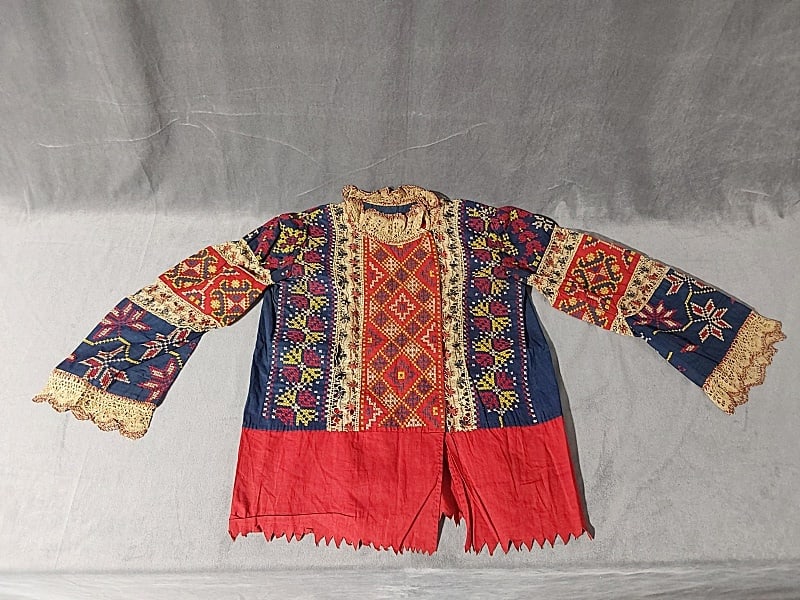 Antique c1880 Embroidered Ethnic Folk Blouse (1 of 7)