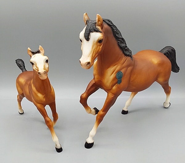 Breyer Running Mare & Foal #124 134 (1 of 19)
