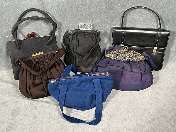 Group of 7 Vintage Purses c1940/50 (1 of 18)