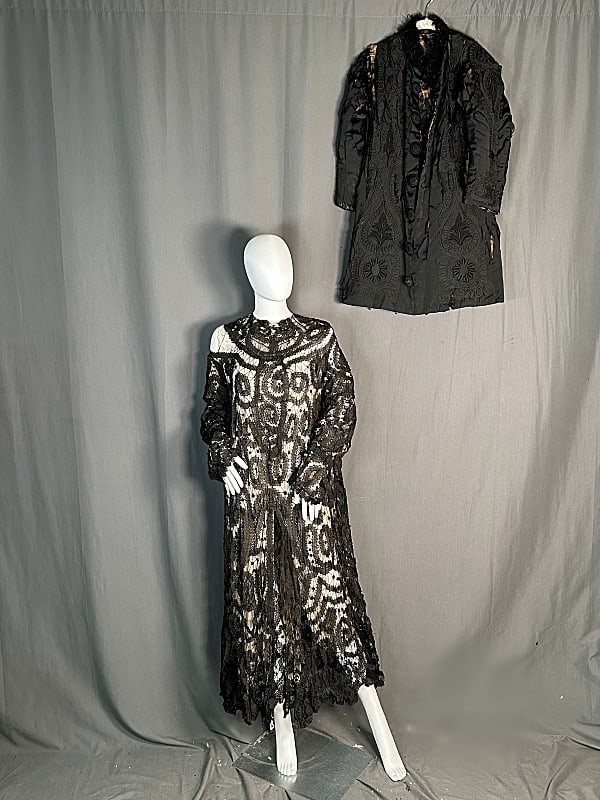 Late 19th Century Clothing Remnants (1 of 15)
