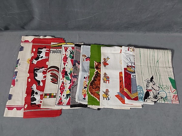 10 Vintage Printed Linen and Cotton Dish Towels - Animals (1 of 11)