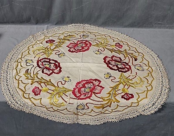 Vintage Arts and Crafts Round Linen Tablecloth - Royal Society (1 of 5)