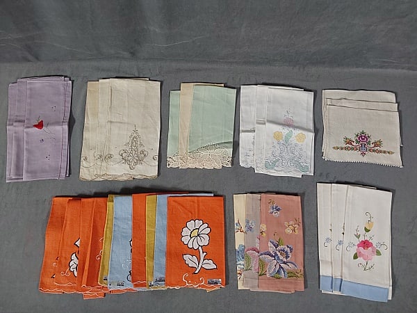 8 Sets Embroidered and Appliqued Linen Towels (1 of 20)