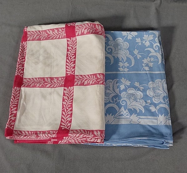 2 Vintage Color Damask Linen Tablecloths (1 of 18)