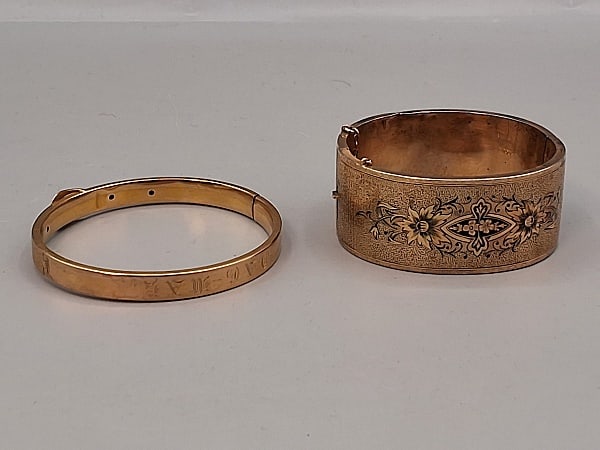 Pair of 19th/20th Century Gold Bangles-14K,10K (1 of 9)