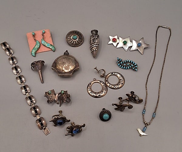 Mixed lot of Mexican Sterling Jewelry (1 of 19)