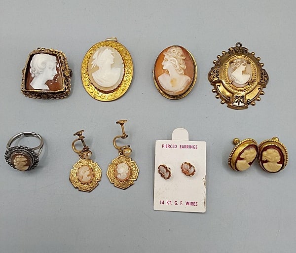 Group of Vintage Cameo Jewelry (1 of 7)