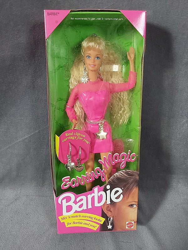 Barbie - Earring Magic Doll (1 of 5)