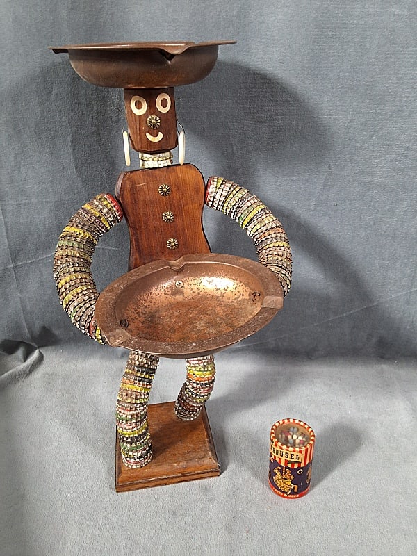 Vintage Bottle Cap Doll Ashtray and More (1 of 12)