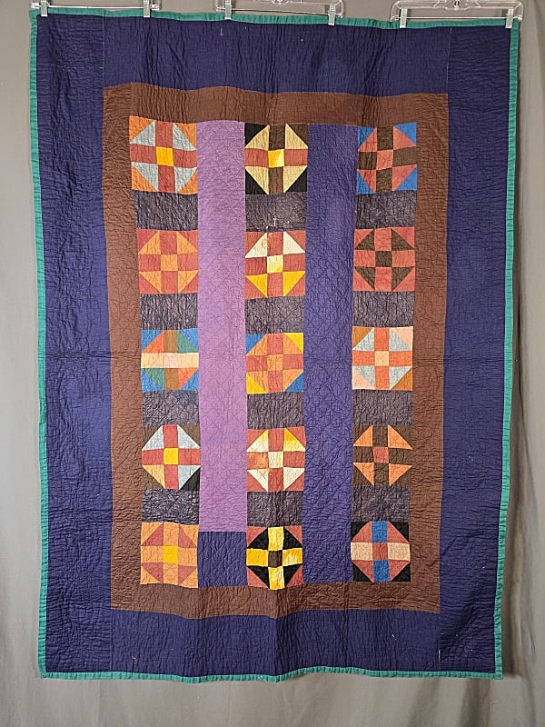 Vintage Amish Monkey Wrench Quilt (1 of 9)