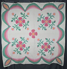 Antique c1920 Whig Rose Quilt