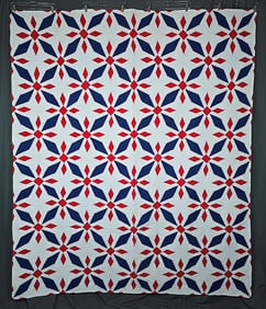 Vintage c1940s Poinsettia Quilt - RWB
