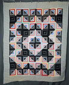 Vintage c1950 Log Cabin Quilt - Ontario Amish