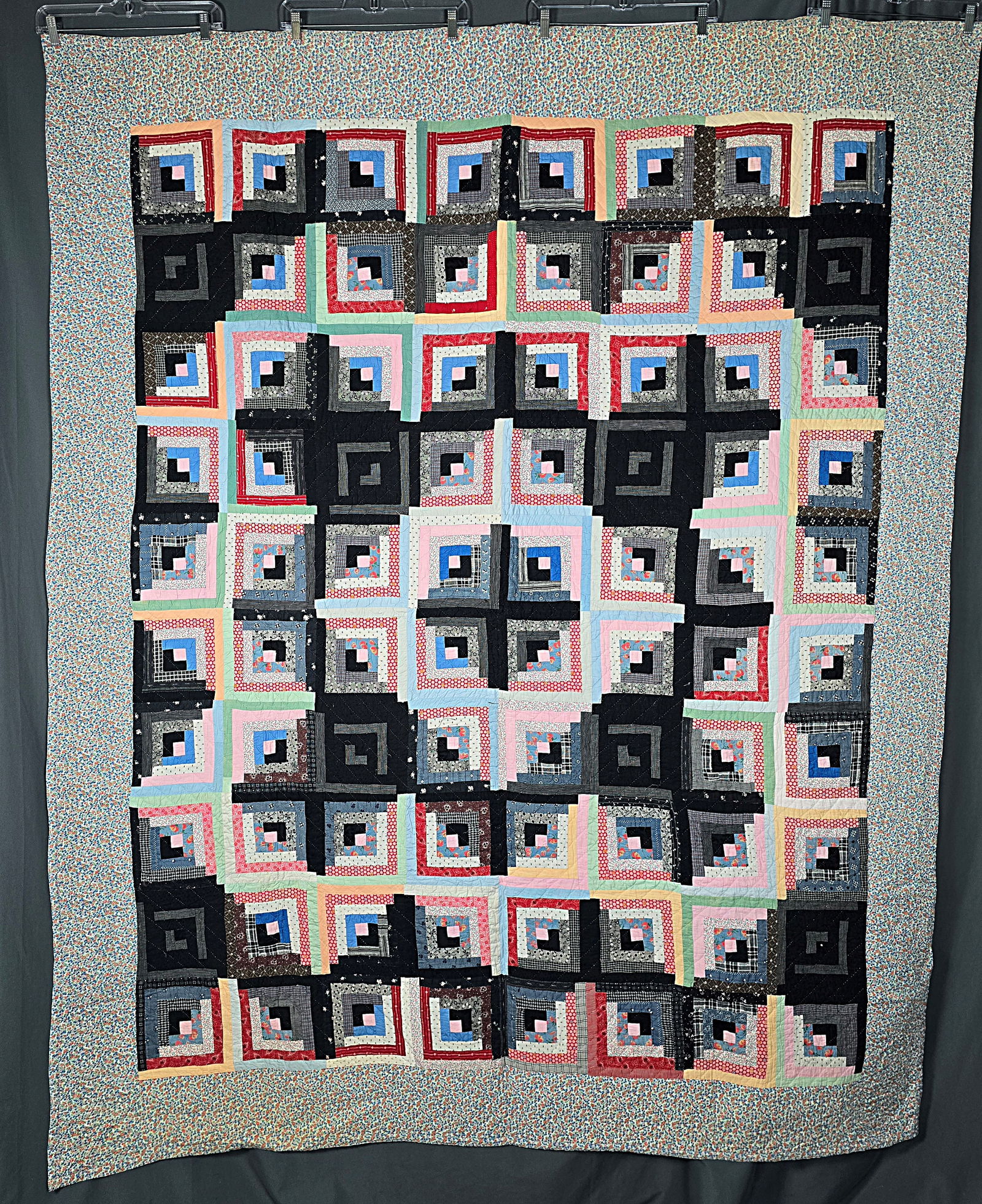 Vintage c1950 Log Cabin Quilt - Ontario Amish (1 of 9)