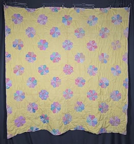 Vintage c1940 Hearts and Gizzards Quilt