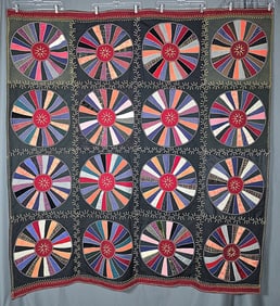 Antique c1900 Wheel of Fortune Quilt