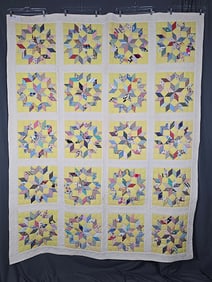 Vintage c1940 Star of the East Quilt
