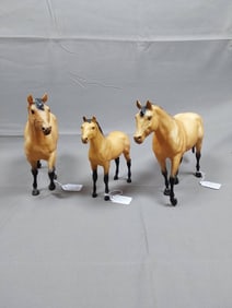 Breyer SR 1984 Sears Buckskin Stock Horse Family