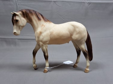Breyer 1989 American Indian Pony #710 Signed by Stone