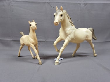 Breyer Running Mare and Foal - Alabaster