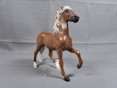 Hartland Rare Peruvian Paso Resin Cast Paola #810