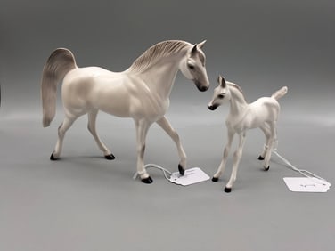 Hartland 7 inch Tennessee Walking Horse Mare and Foal Set