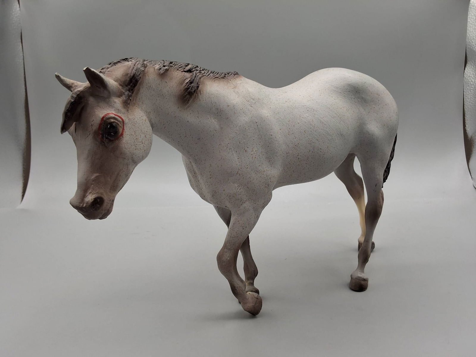 Breyer #882 Ichilay the Crow Horse Figurine, 1993 (1 of 9)