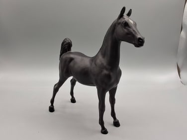 Breyer #701091 Raven Semigloss Plum Black Horse