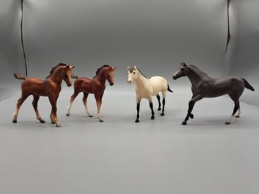 2 Breyer Classic Arabian Foals & 2 Paddock Pals