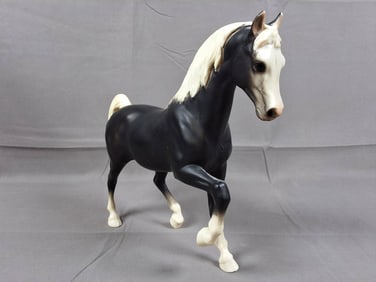 Breyer #201 Hickory 1968-1973 - Matte Charcoal