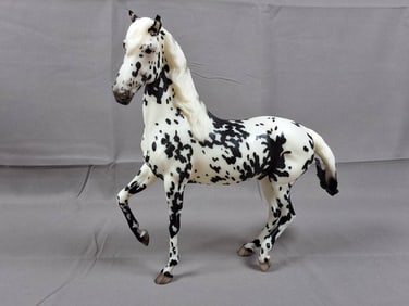 Breyer #711222 Haute Couture 2015 - Shaded Black Leopard