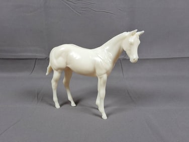 Peter Stone Weanling 2002 - Unpainted White