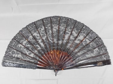 Antique Black Chantilly Lace Folding Fan - Monogram