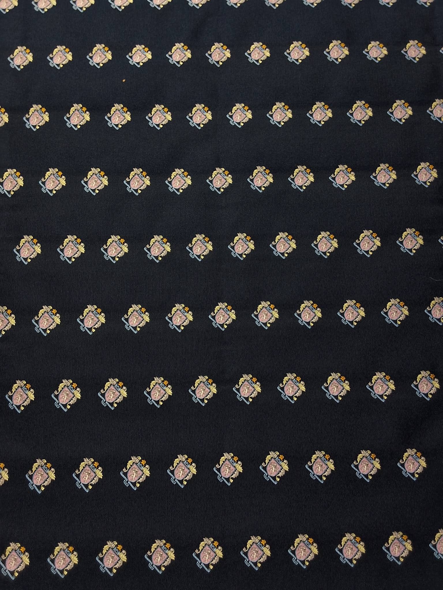 Vintage Silk Fabric  -  Coat of Arms (1 of 4)