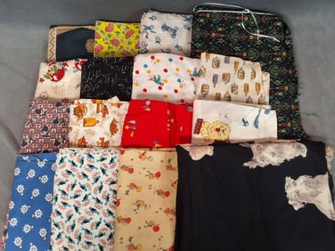 Vintage Cotton Fabric - Novelty Prints 10 lbs
