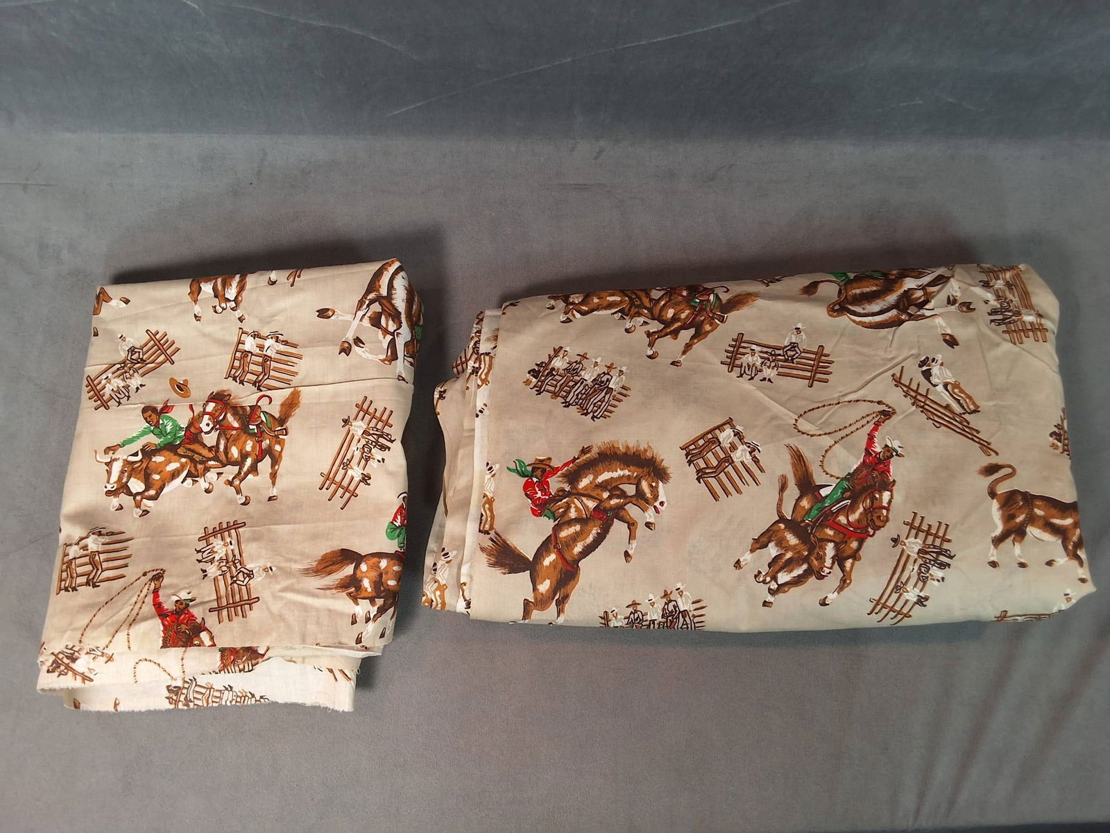 Vintage Cotton Fabric  -  Rodeo (1 of 6)