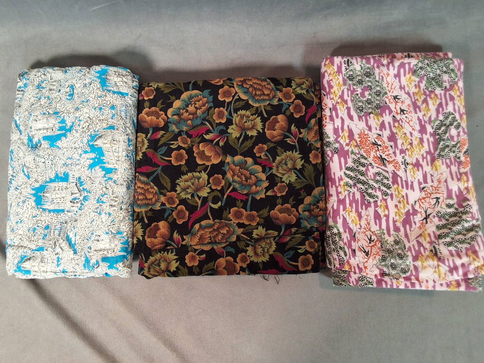 Vintage Cotton Fabric  -  Florals and Abstracts (1 of 8)
