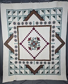 1996 Amish Shirley Shenk Medallion - Red and Green